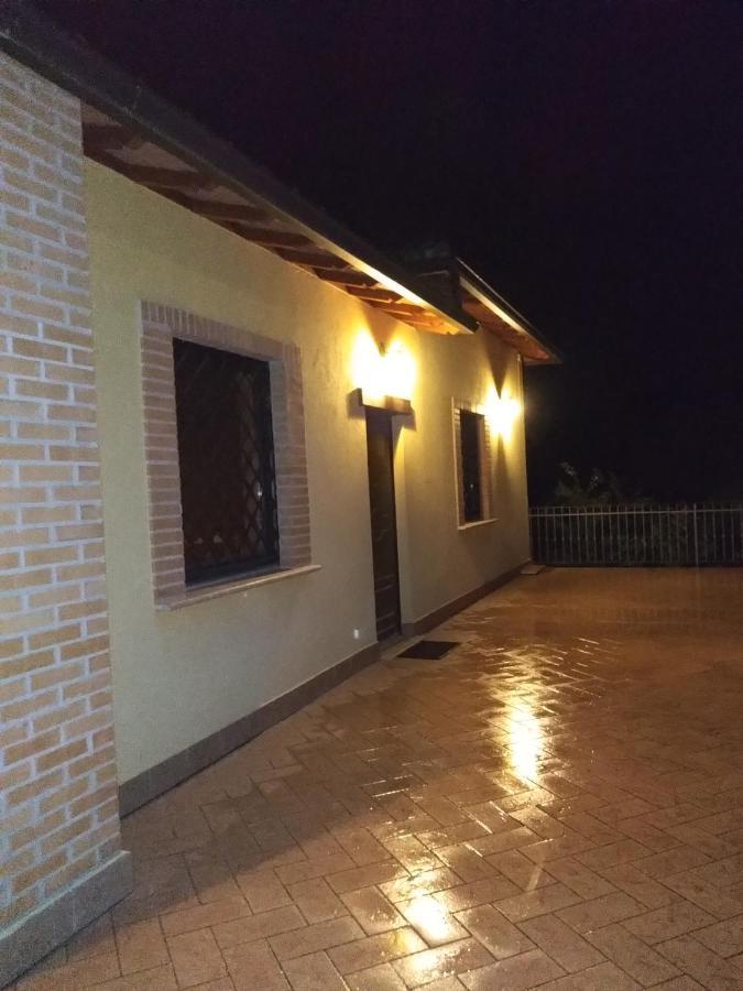B&B Casa Regina Stroncone Экстерьер фото