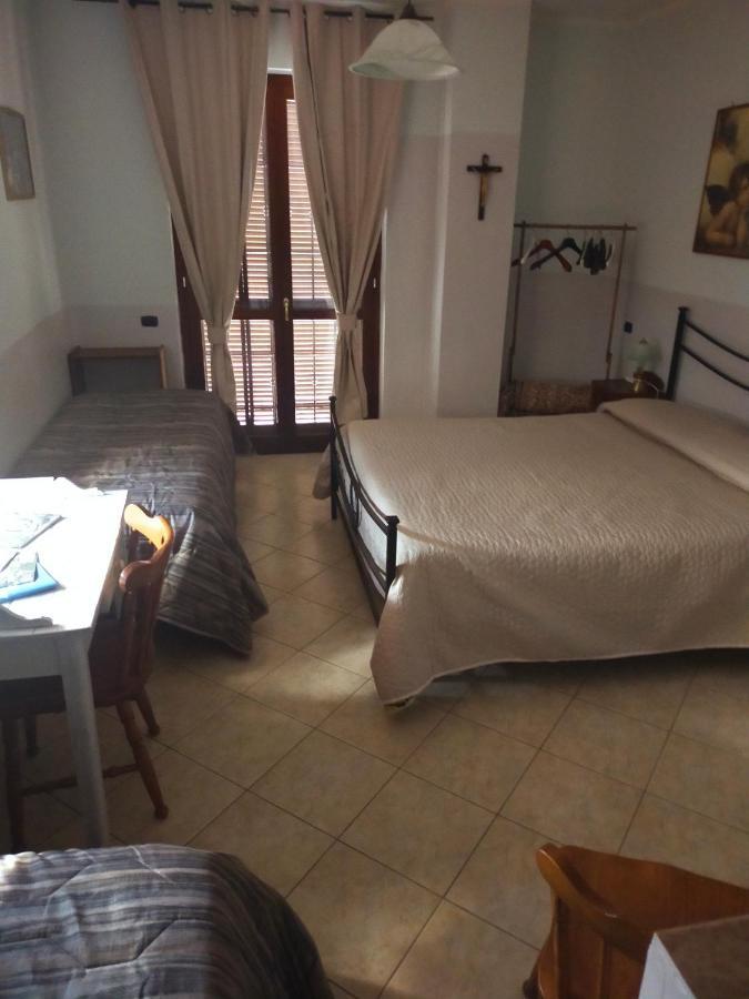B&B Casa Regina Stroncone Экстерьер фото